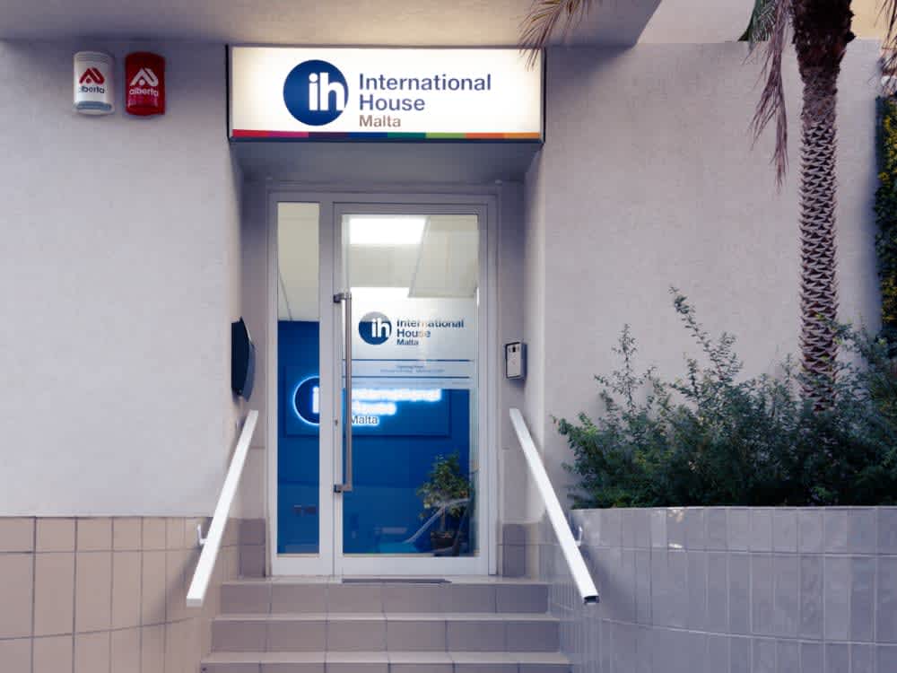 International House Maltaのエントランス