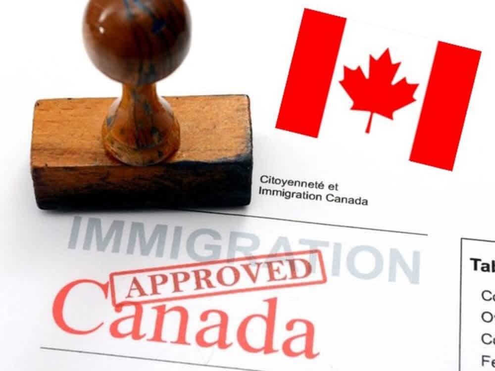 【速報】カナダワーホリビザ2回まで申請可能!最長2年間!