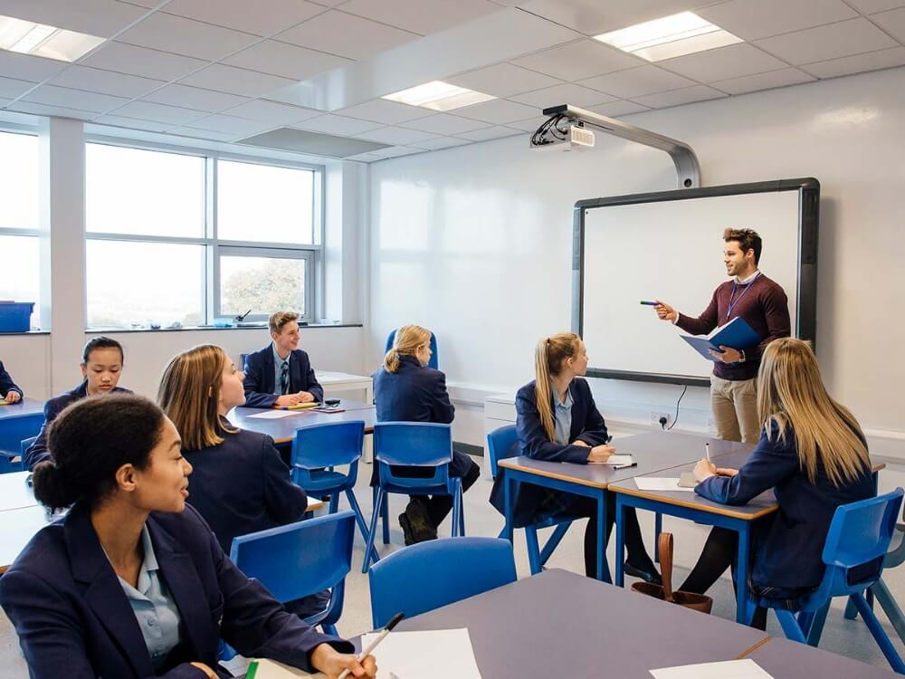 イギリスの教育制度・学校制度は日本とどう異なるか