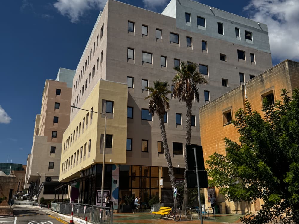マルタ大学付属語学学校の外観