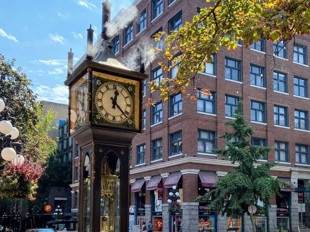 【2025年版】バンクーバー語学学校8選｜費用・特徴を徹底比較！