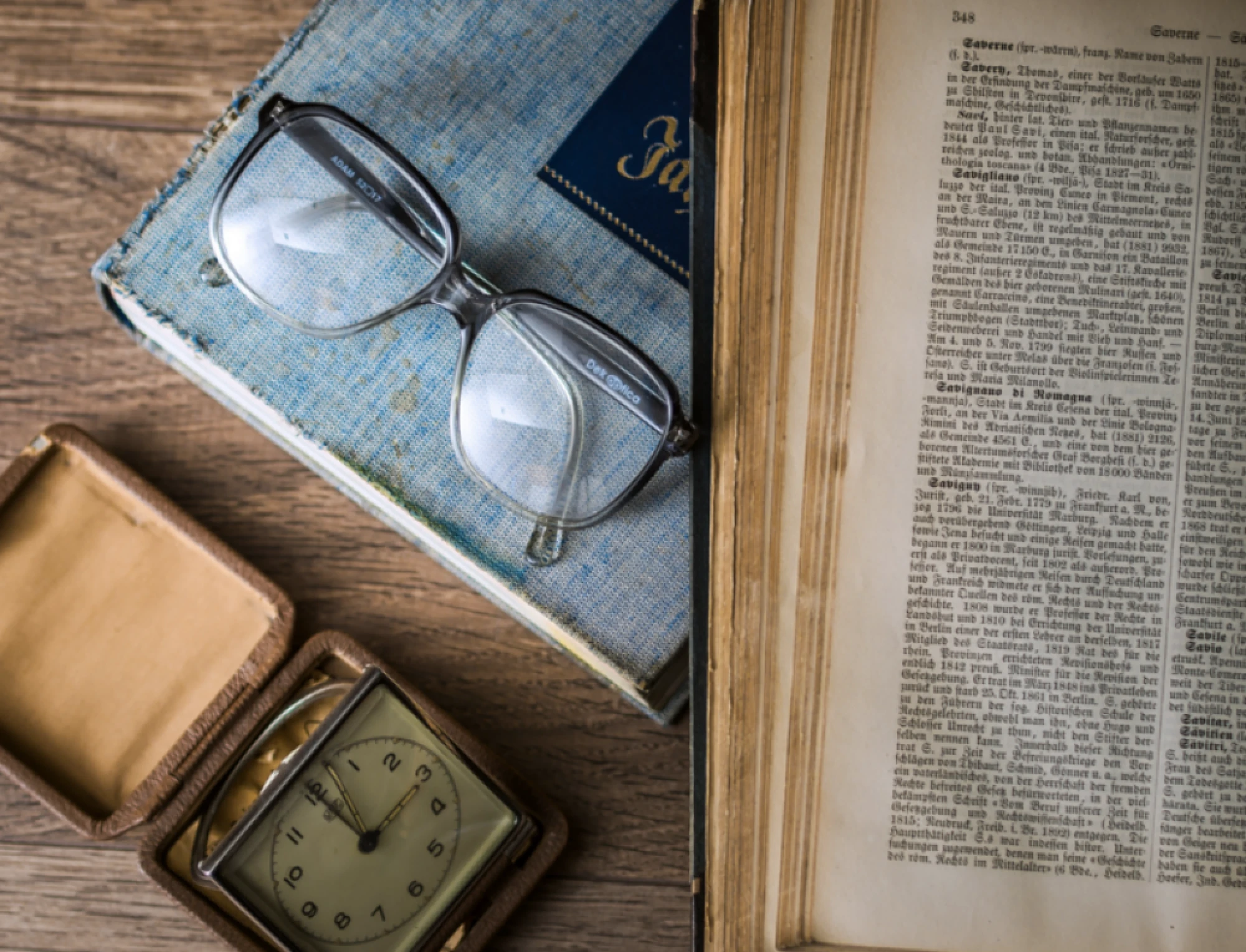 blog - hero - desk with book