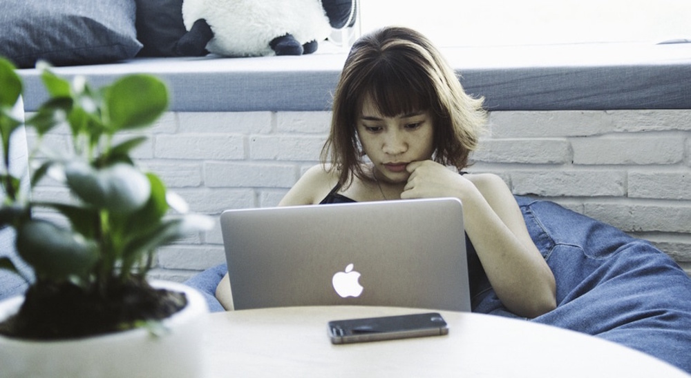 Blog - Hero - Woman sitting on bean bag