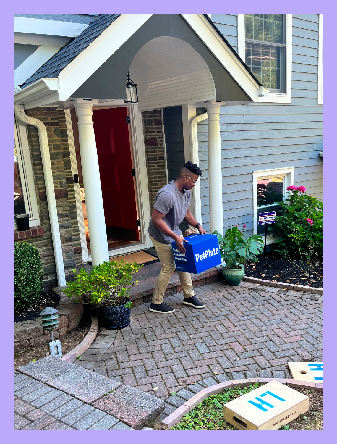 PetPlate - Image 4 - Person delivering PetPlate package to home