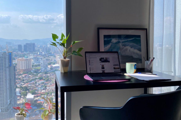 Combining remote work and travel: the journey from support specialist to product owner