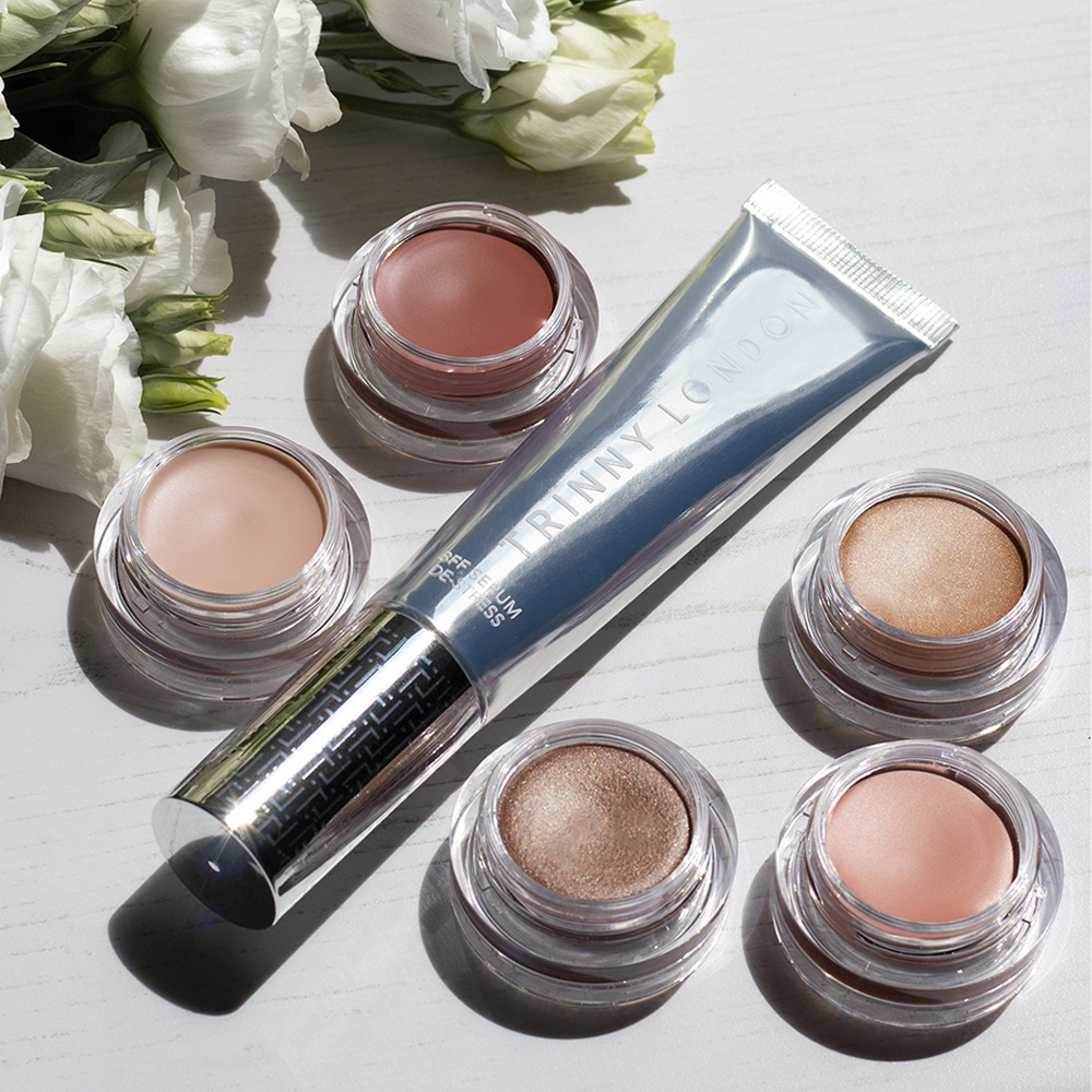 What makeup do I need as a wedding guest?