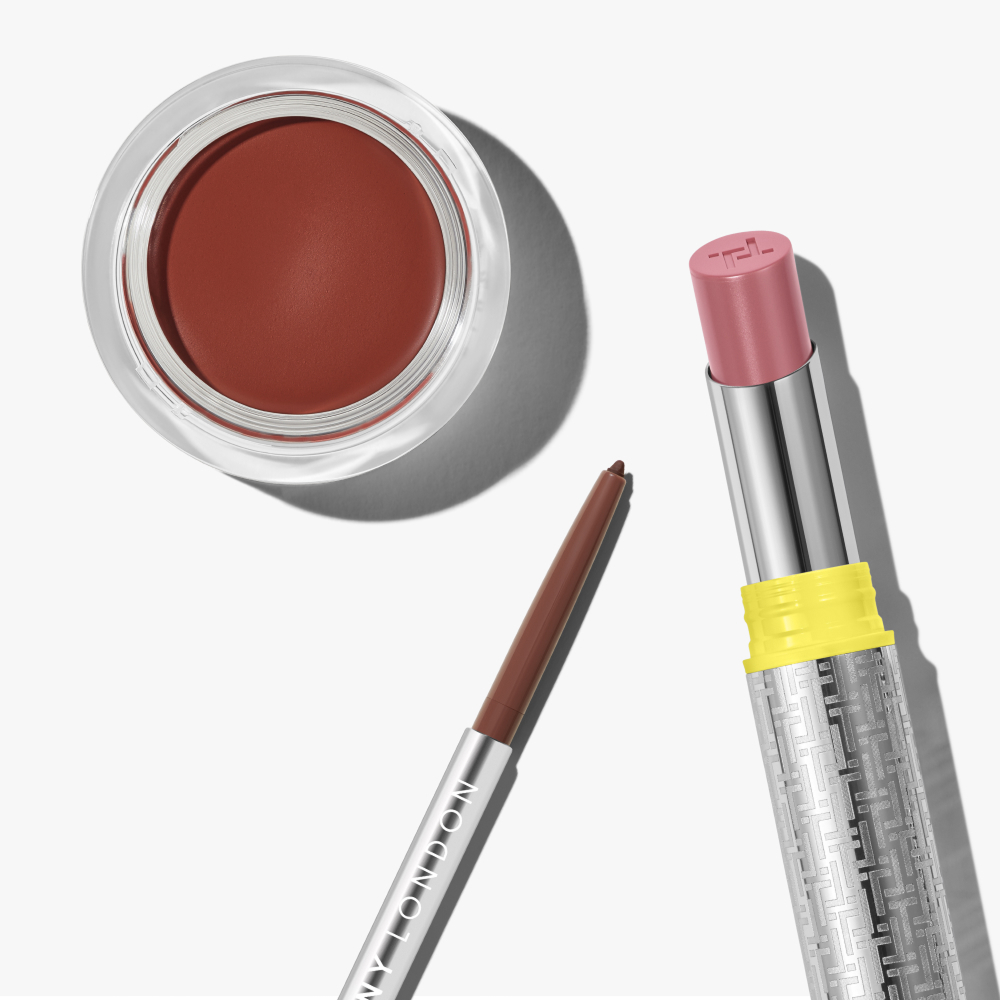 SHOP MAKEUP: UP TO 40% OFF - Image