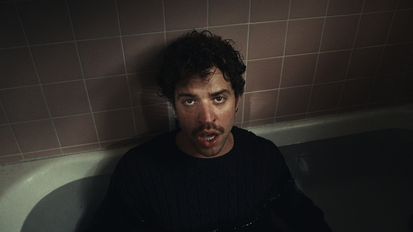 Mel Ross - RIPTIDE_01.02.51.16_1.129.1.jpg