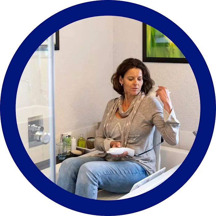 reha-badewannenlifter-circle-blue (ITA)