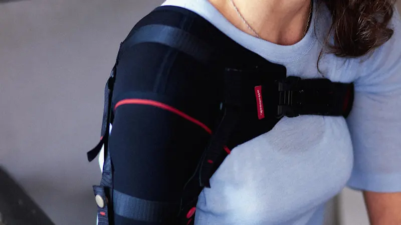 Dettaglio dell'ortesi neurologica di spalla Omo Neurexa plus