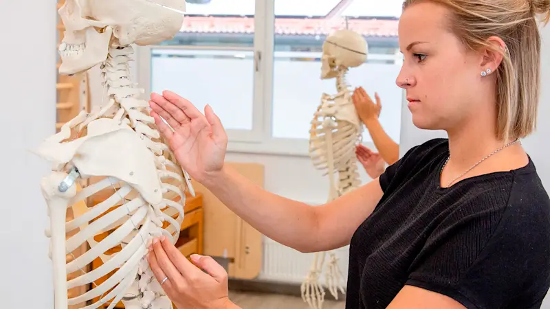 Physiotherapie korsettraeger 169 (ITA)