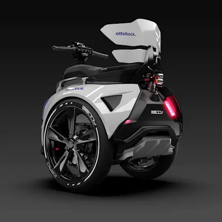 Vista posteriore di Genny Zero in colorazione bianca