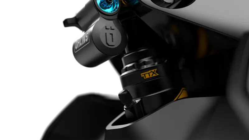 Dettaglio dell'ammortizzatore Ohlins di Genny Zero Plus+