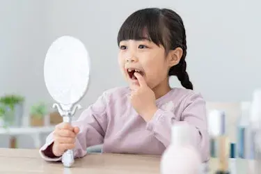 出っ歯の原因は？子供と大人で違う？治療法も紹介