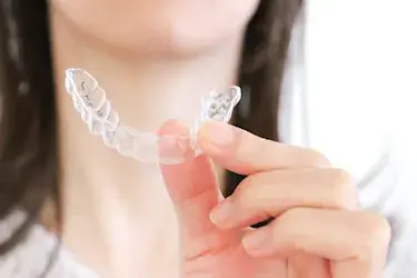 しゃくれは矯正で治すことができる？治療法や原因など徹底解説