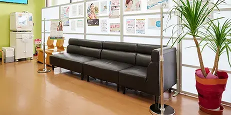 スマイルモア矯正南長井駅医院の外観