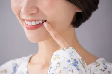 マウスピース矯正で八重歯を治療できる？費用、期間を紹介