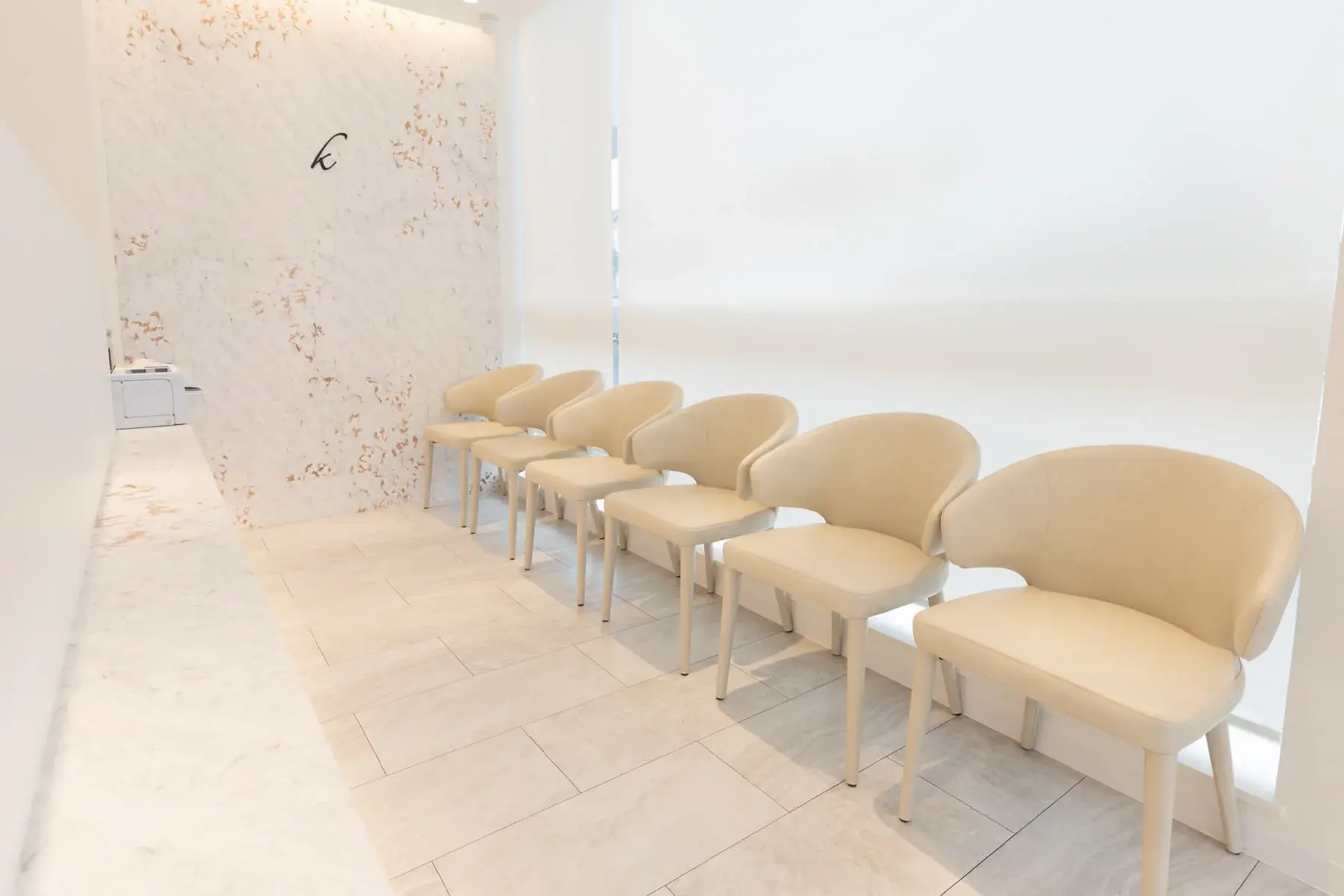 スマイルモア矯正幕張本郷医院の外観