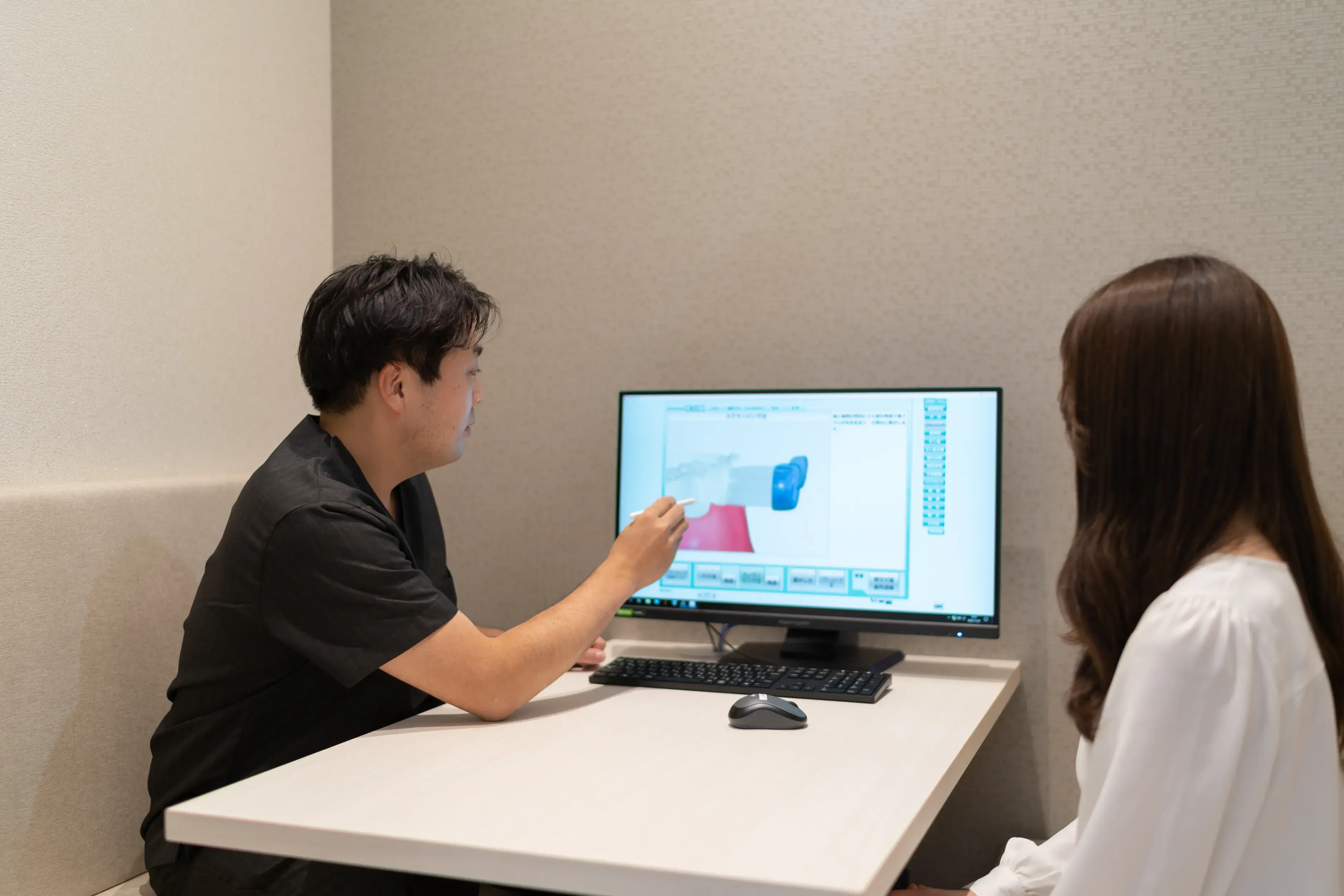 ルセラ歯科・矯正歯科 堺  診察風景