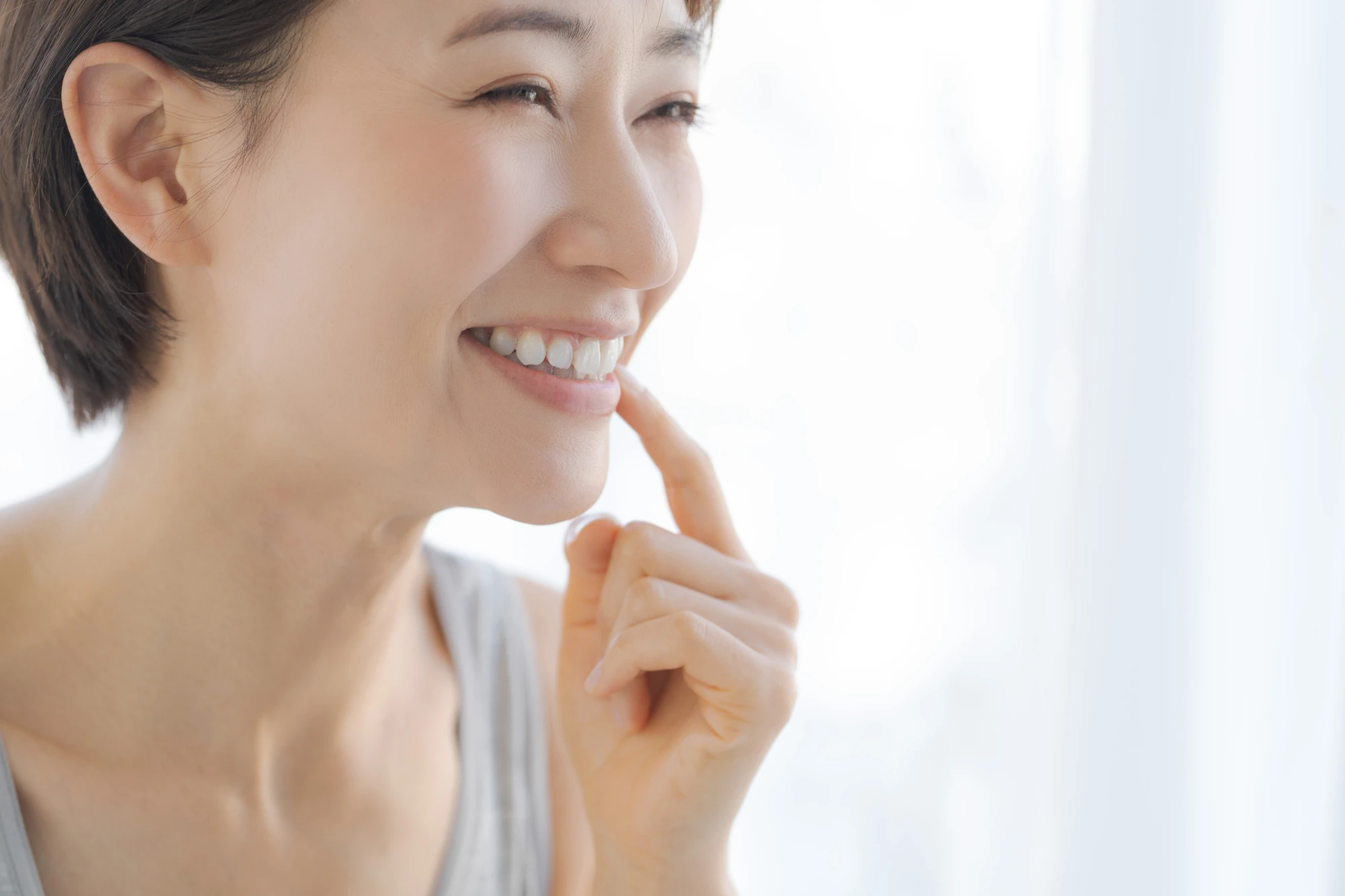 歯並びが印象に与える影響