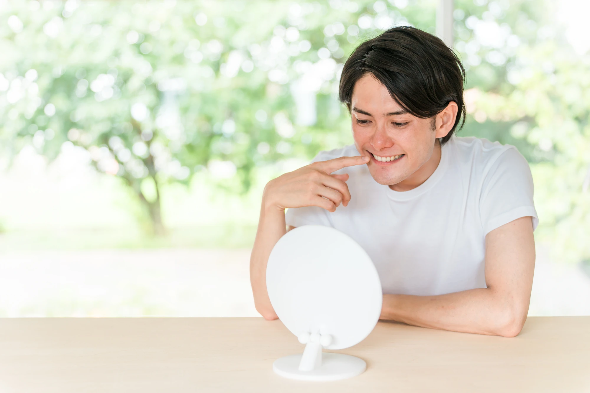 出っ歯の矯正の値段はいくら？支払い方法安く抑える方法を紹介|【公式】スマイルモア矯正"