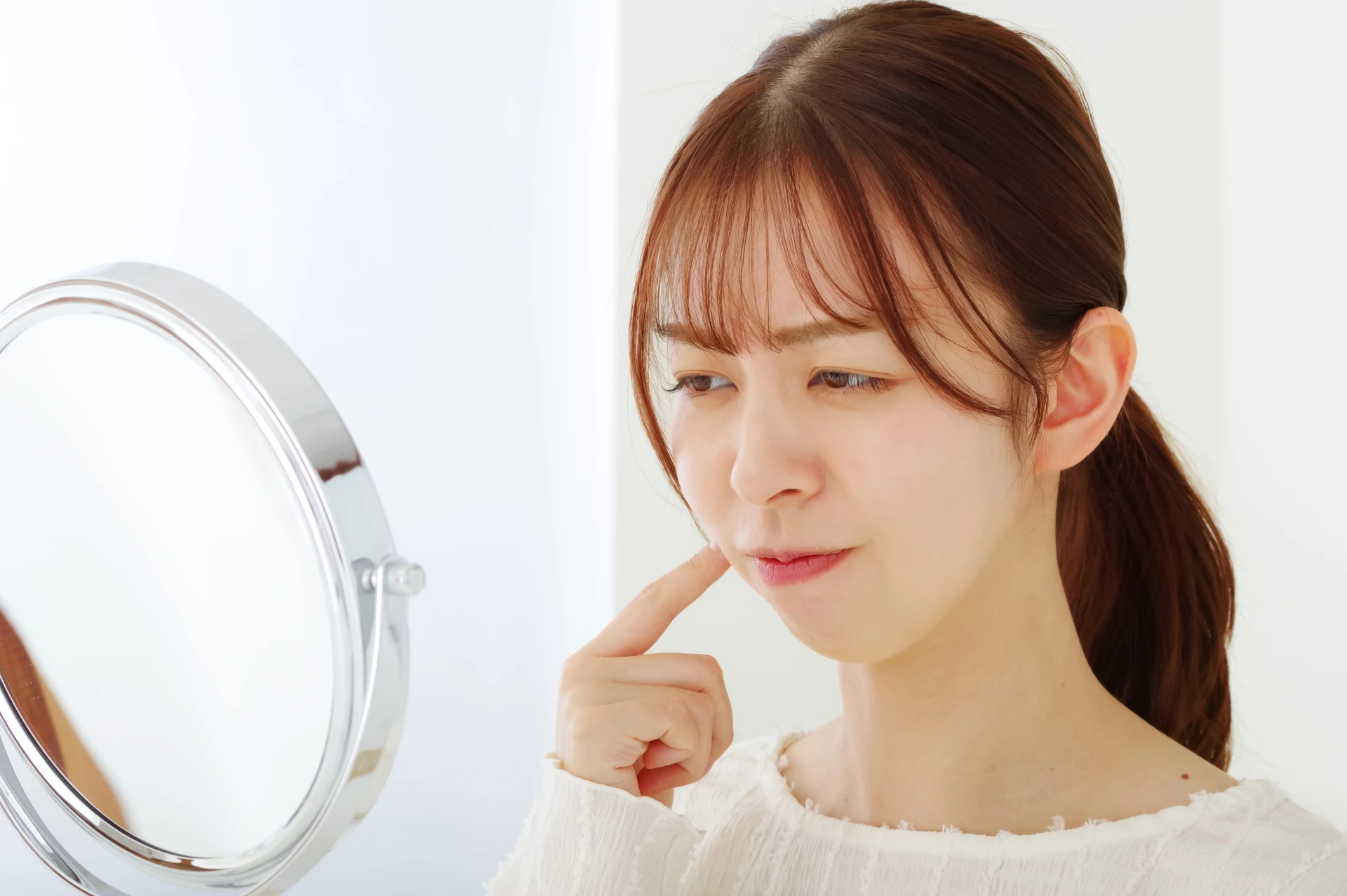 過蓋咬合の矯正で顔が伸びる？