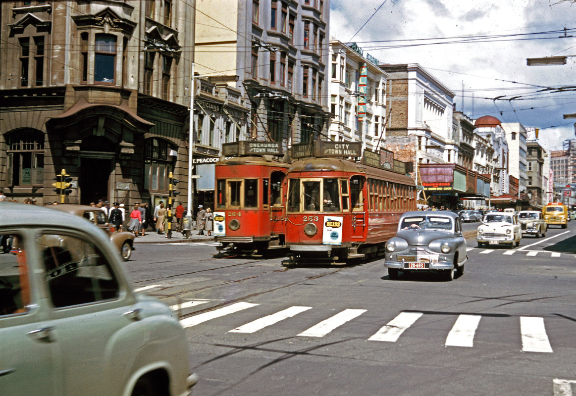 1956-10-04 #204 and #253 last day in revenue service for 253 before preservation (Graham Stewart)