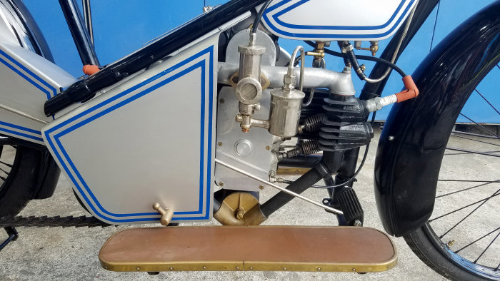 Right Side View Engine