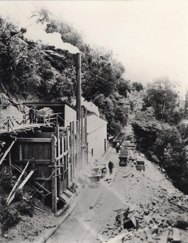 Rock crusher for aggregate Waitakere dam raising