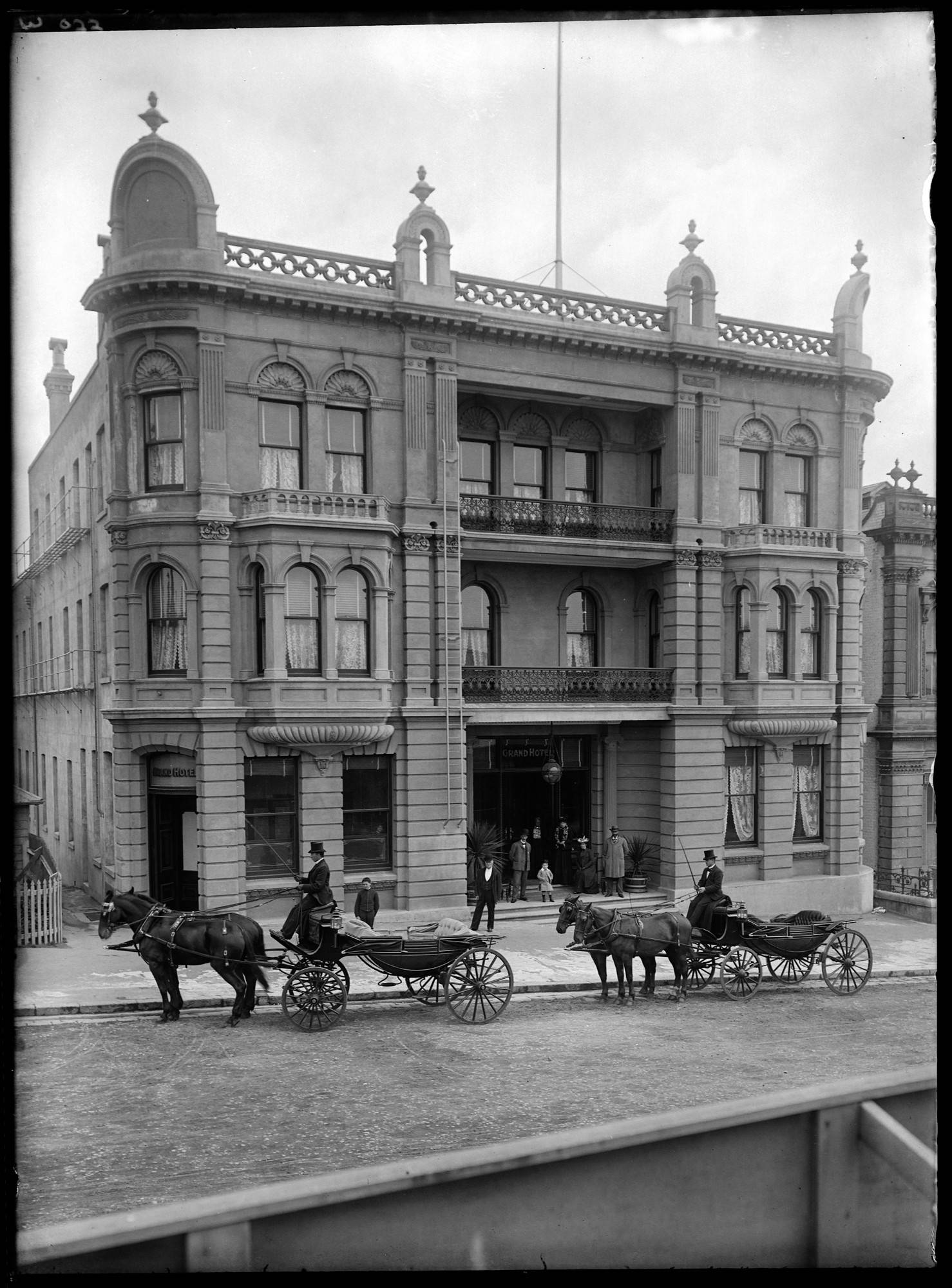 Henry Winkelman. 3rd September 1899. ‘The Grand Hotel Princes Street, 1899.’ 1-W0137. Auckland Heritage Collections.