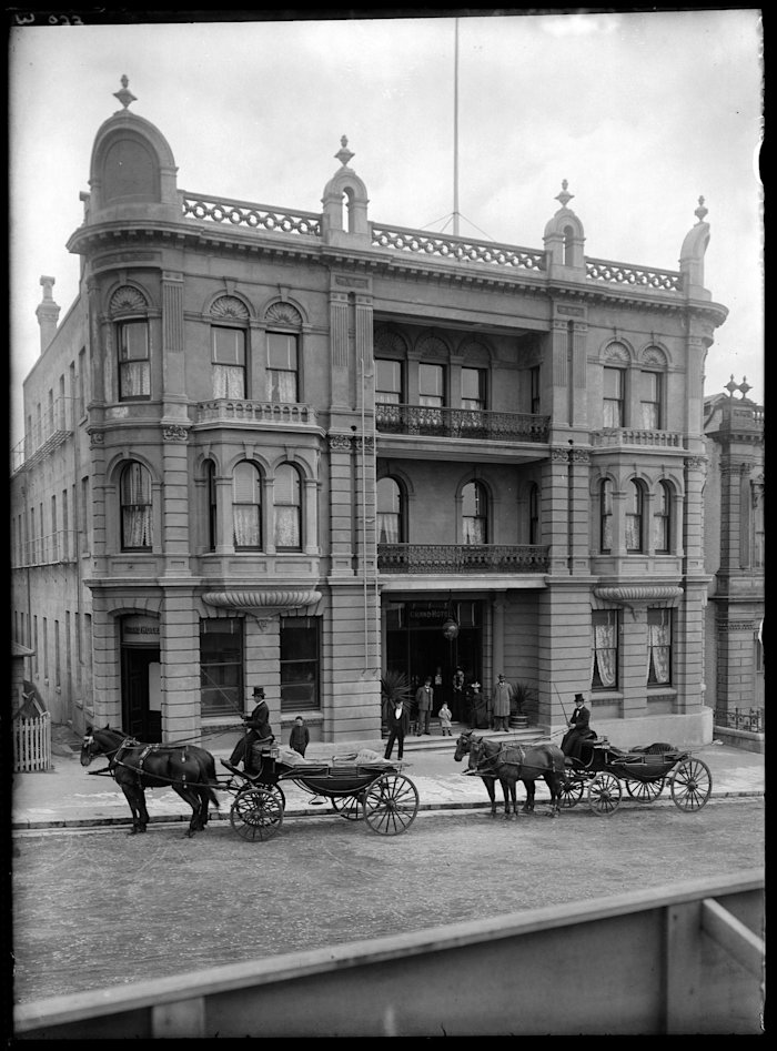 Henry Winkelman. 3rd September 1899. ‘The Grand Hotel Princes Street, 1899.’ 1-W0137. Auckland Heritage Collections.