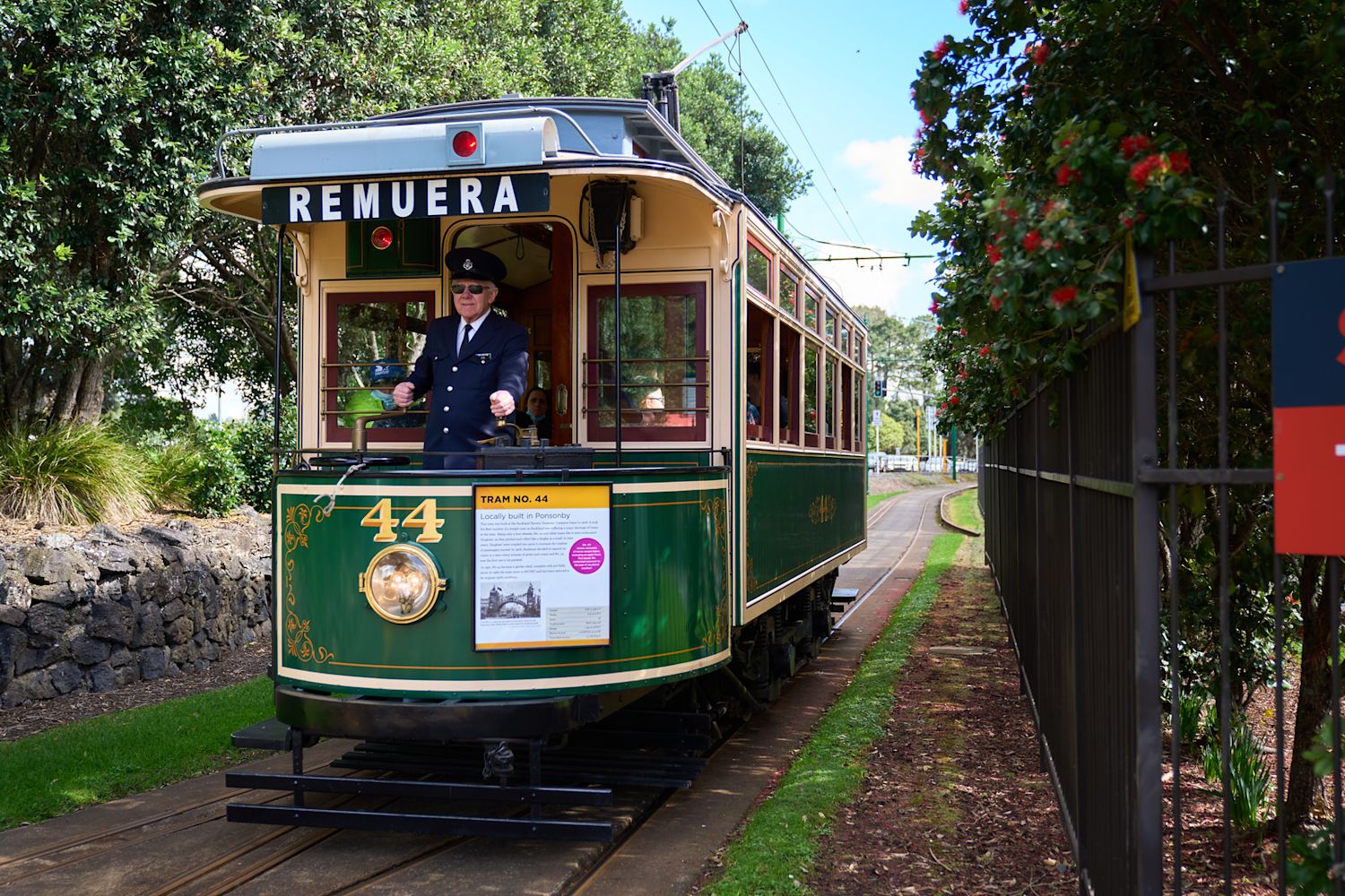 Tram 44 Hero