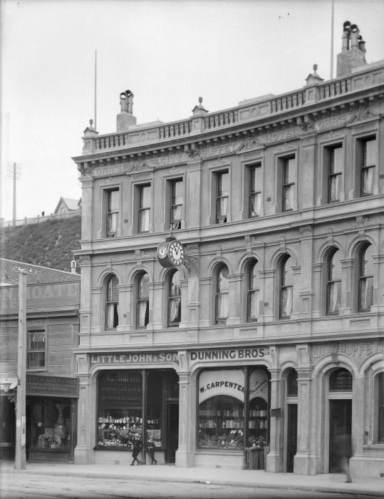 Orr’s City Buffet Hotel, Lambton Quay, Wellington. Ref: 1/1–020473-G. Alexander Turnbull Library, Wellington, New Zealand.