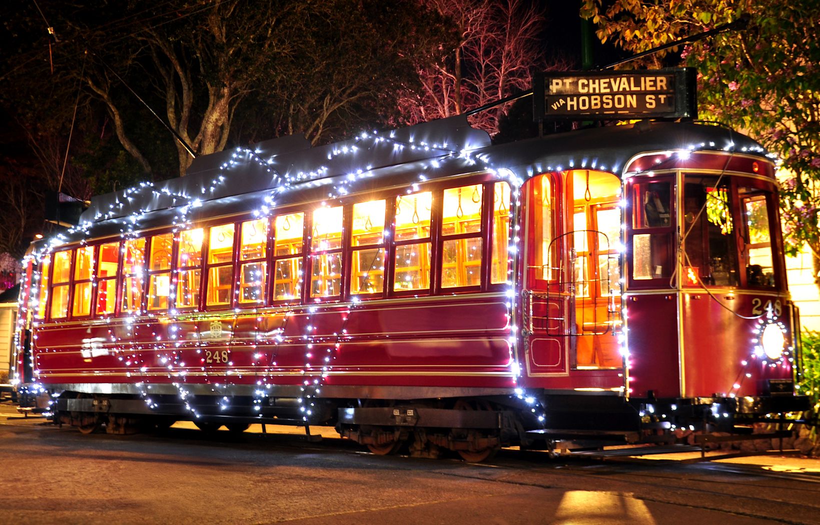 christmas tram
