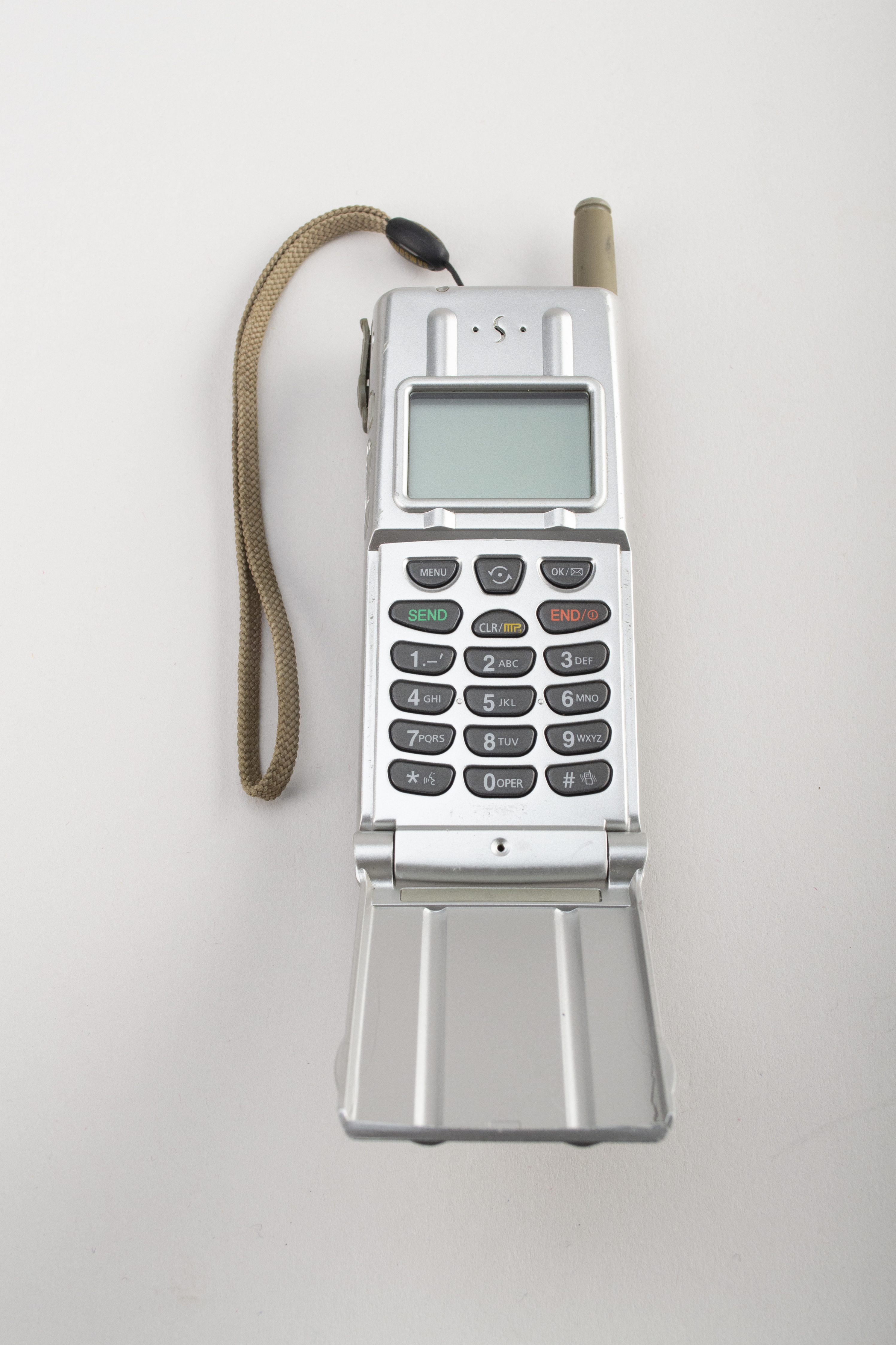 Samsung SCH-M105 mobile phone [2021.8.8] The Museum of Transport and Technology (MOTAT)