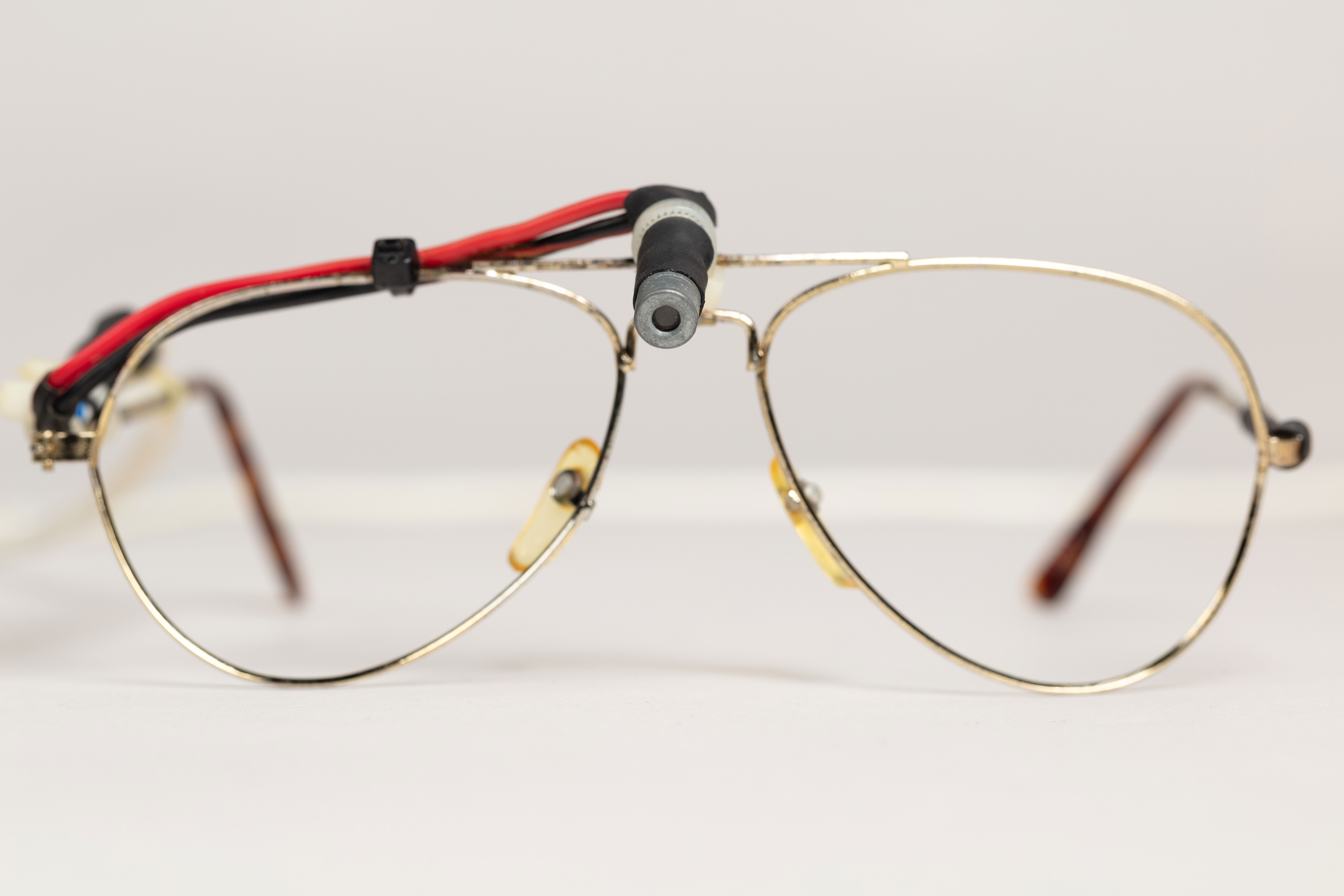 Rechargeable laser unit prototype. [2021.48.15] The Museum of Transport and Technology (MOTAT)