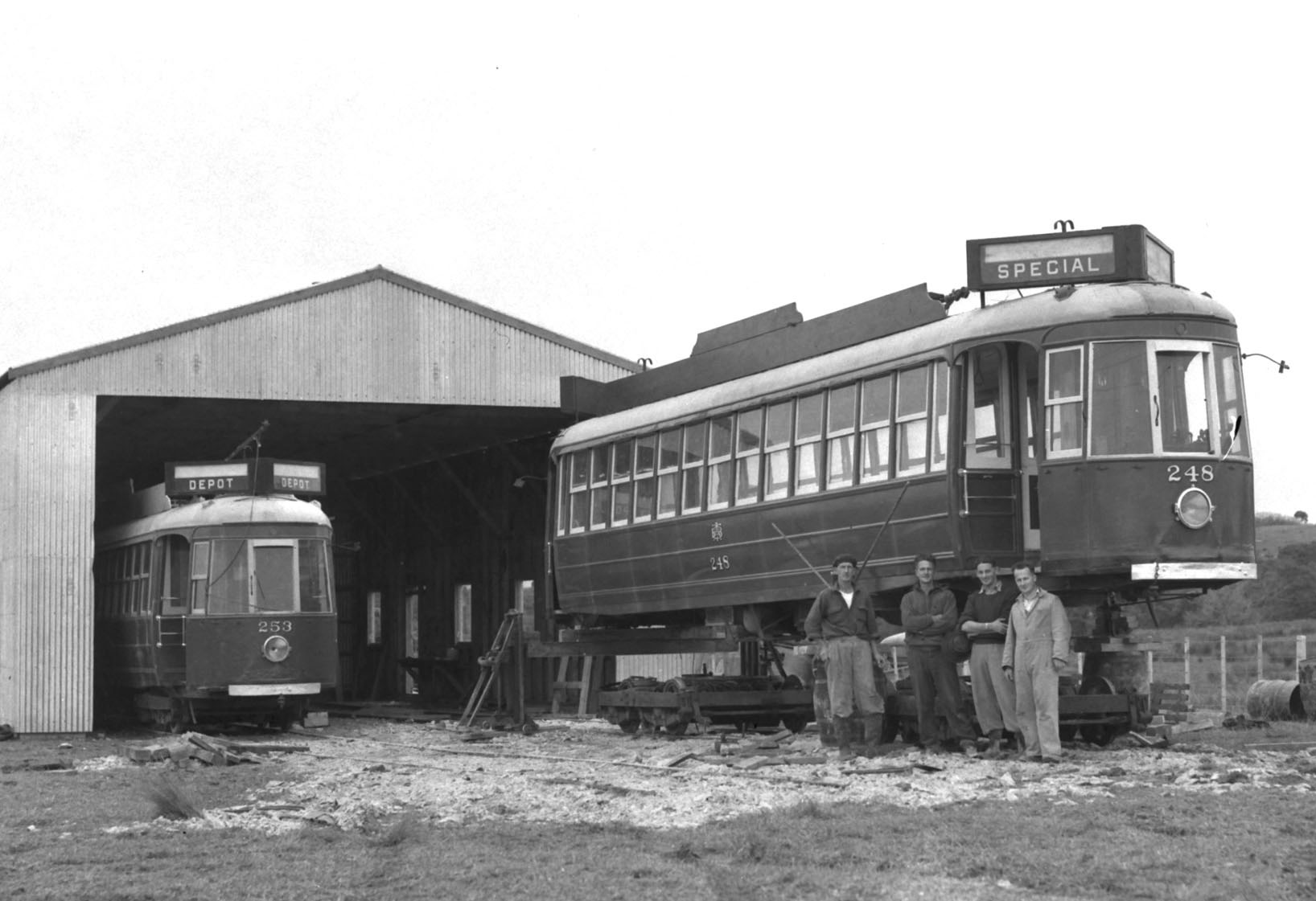 1957-07 #253 and #248 Matakohe with Dick and Merv Sterling - Graham and Ian Stewart (Graham Stewart)