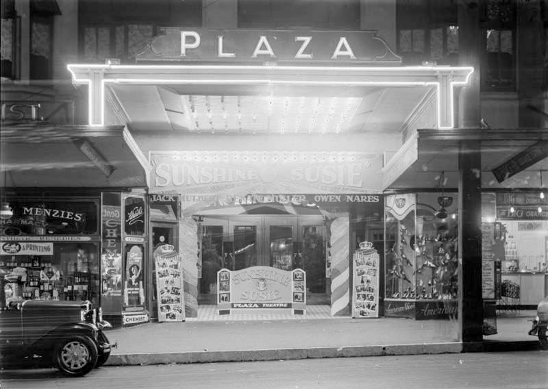 Plaza Theatre, 1930s. John McGuire et al. 13-2154. Walsh Memorial Library, The Museum of Transport and Technology (MOTAT).