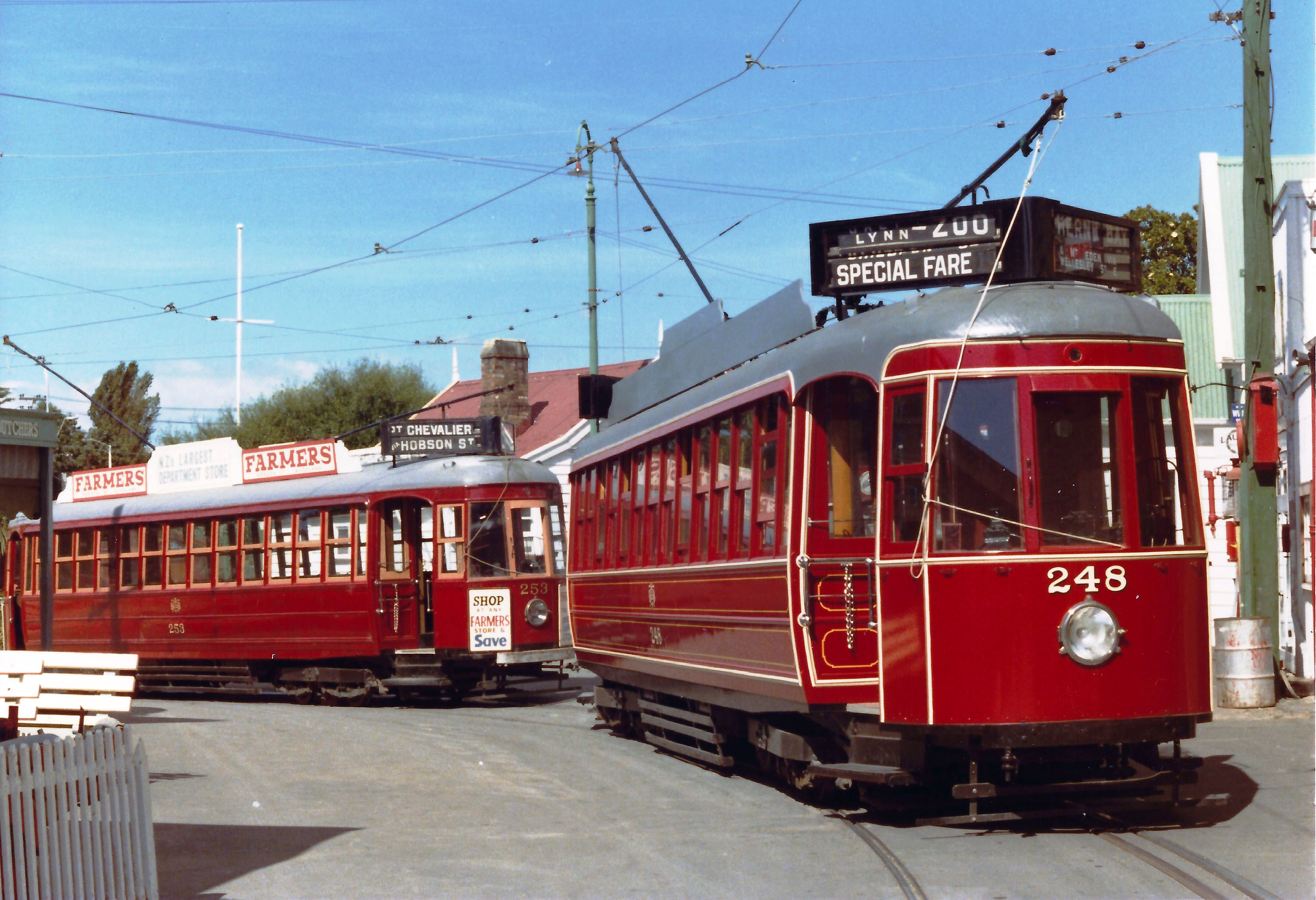 1980-12 Akld #253 and #248 Sister Streamliners at MOTAT (AChan)