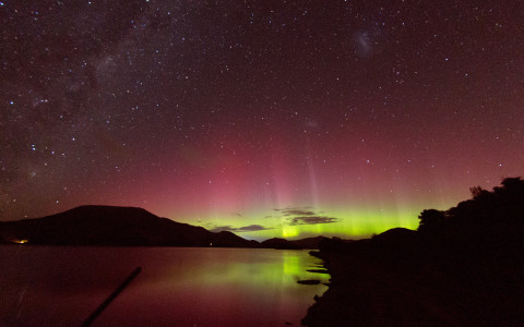 Solar Tsunamis - Parawhenua Kōmaru