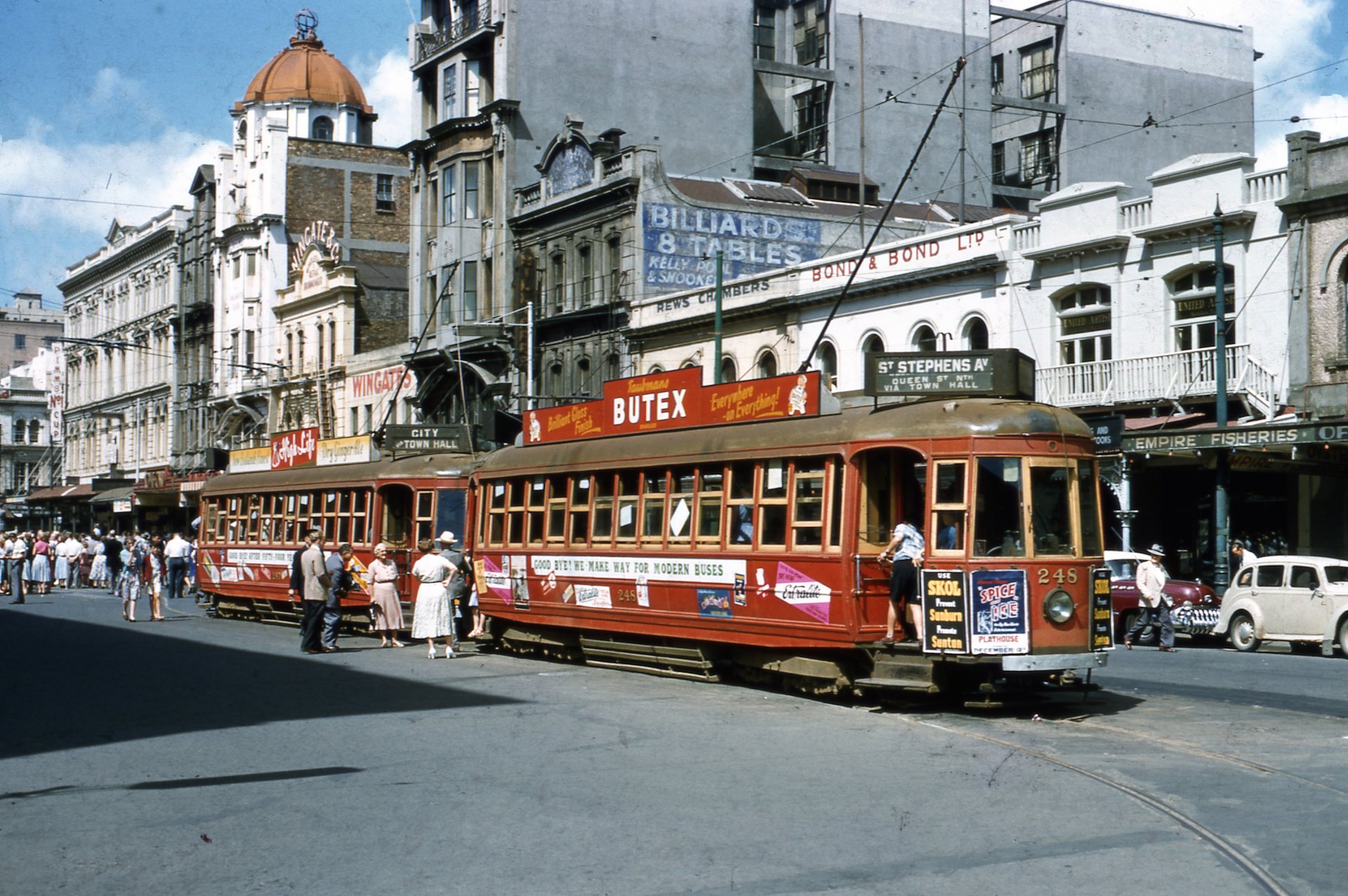 Tram No. 248 a 1930s Auckland Streamliner | MOTAT | New Zealand
