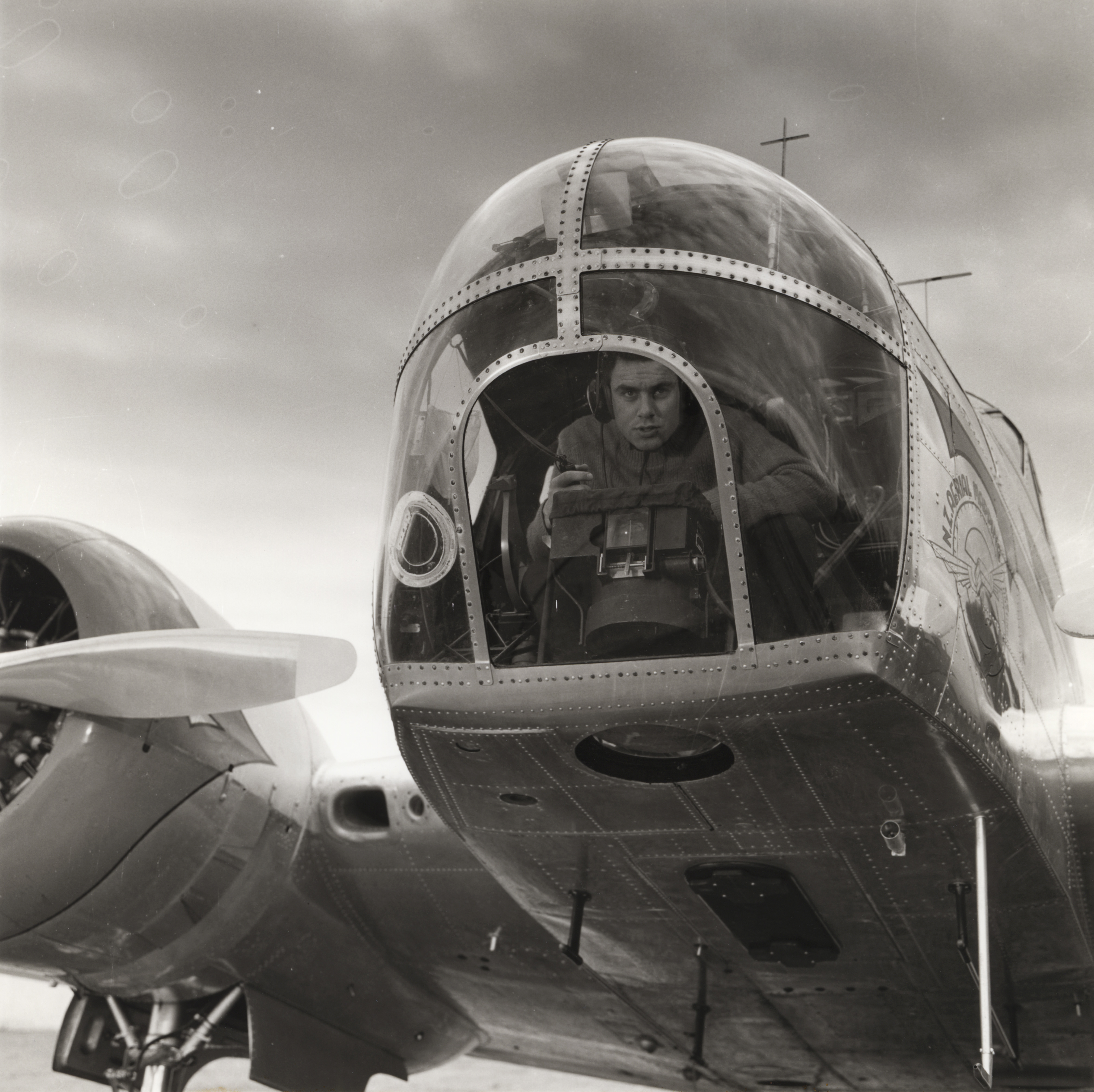 Beechcraft AHO – nose and camera