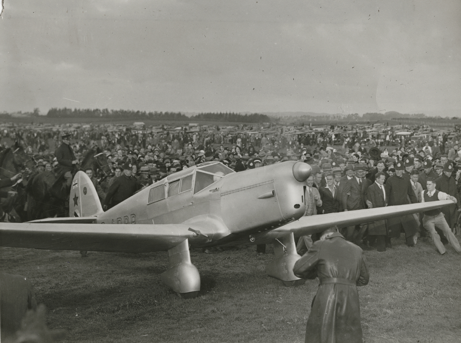 Whites Aviation Limited. Oct 1936. Jean Batten, 15-1118. Walsh Memorial Library, The Museum of Transport and Technology (MOTAT).
