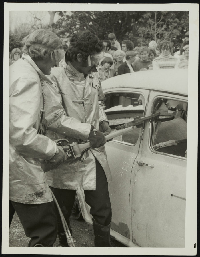 Live days: demonstration of Jaws of Life equipment (1970s)