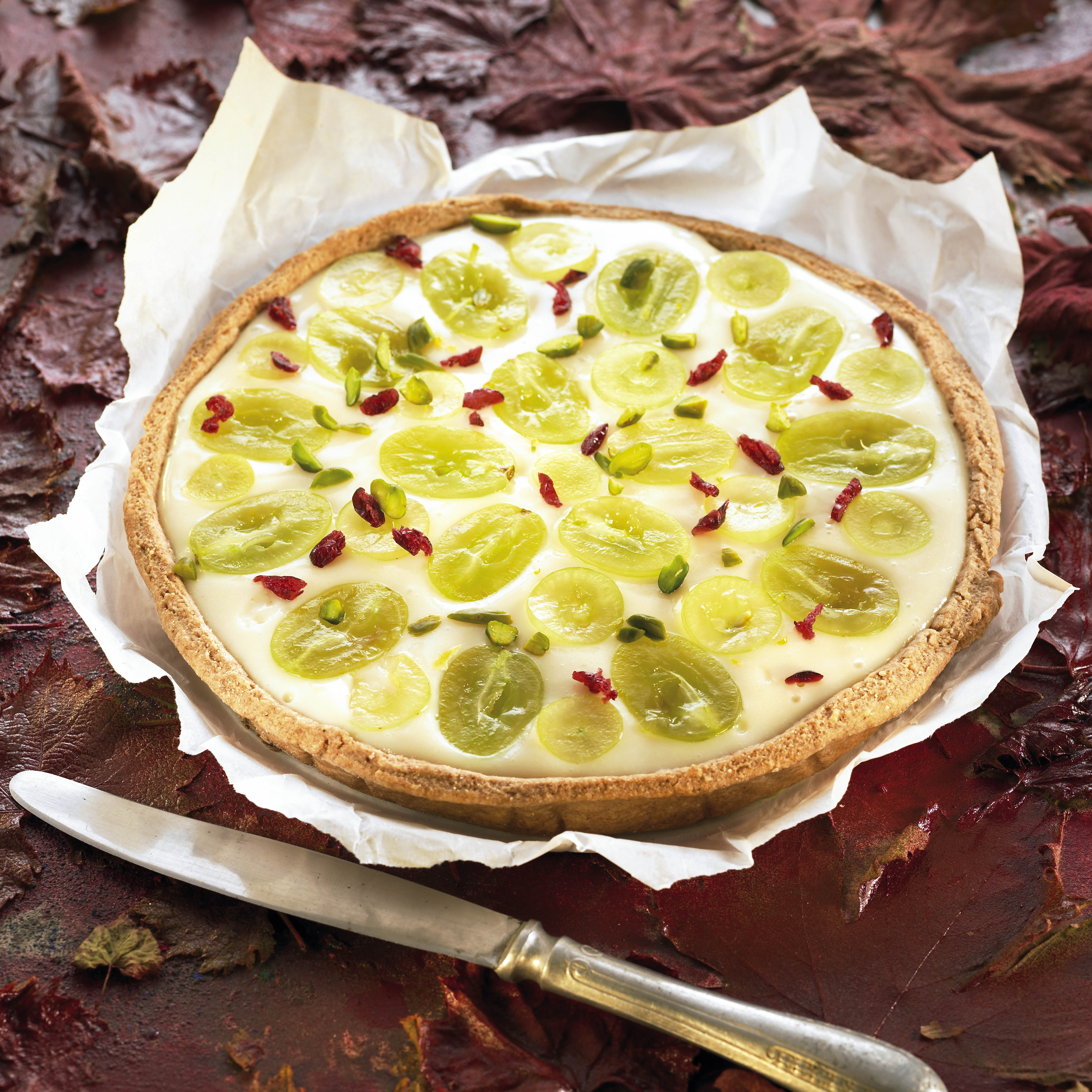 Pastís de crema i raïm
