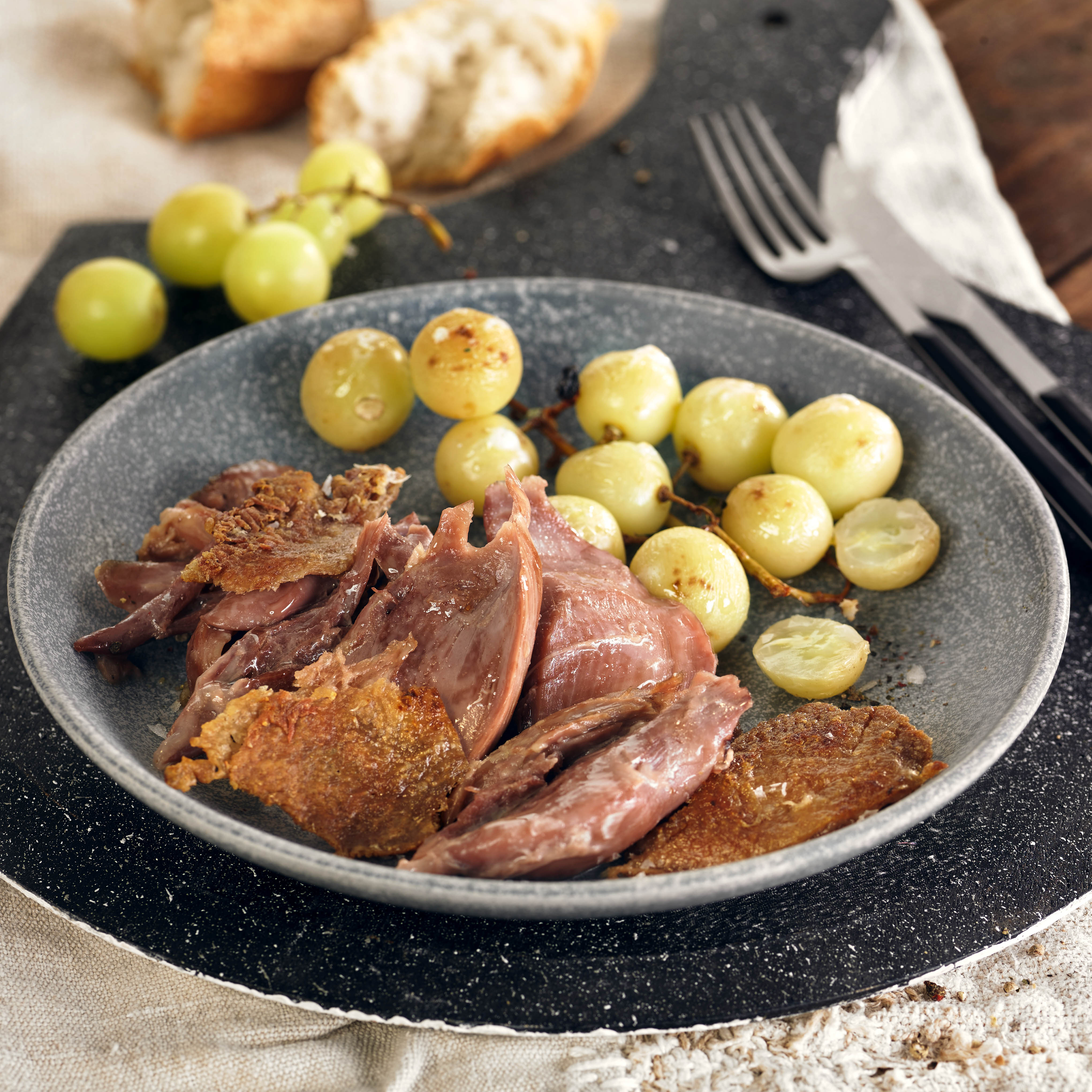 Confit d'ànec amb raïm