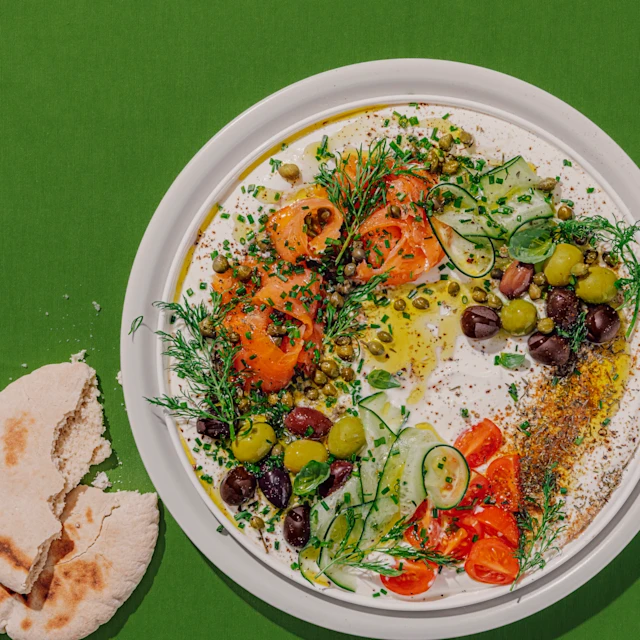 Cremós de formatge amb salmó i olives