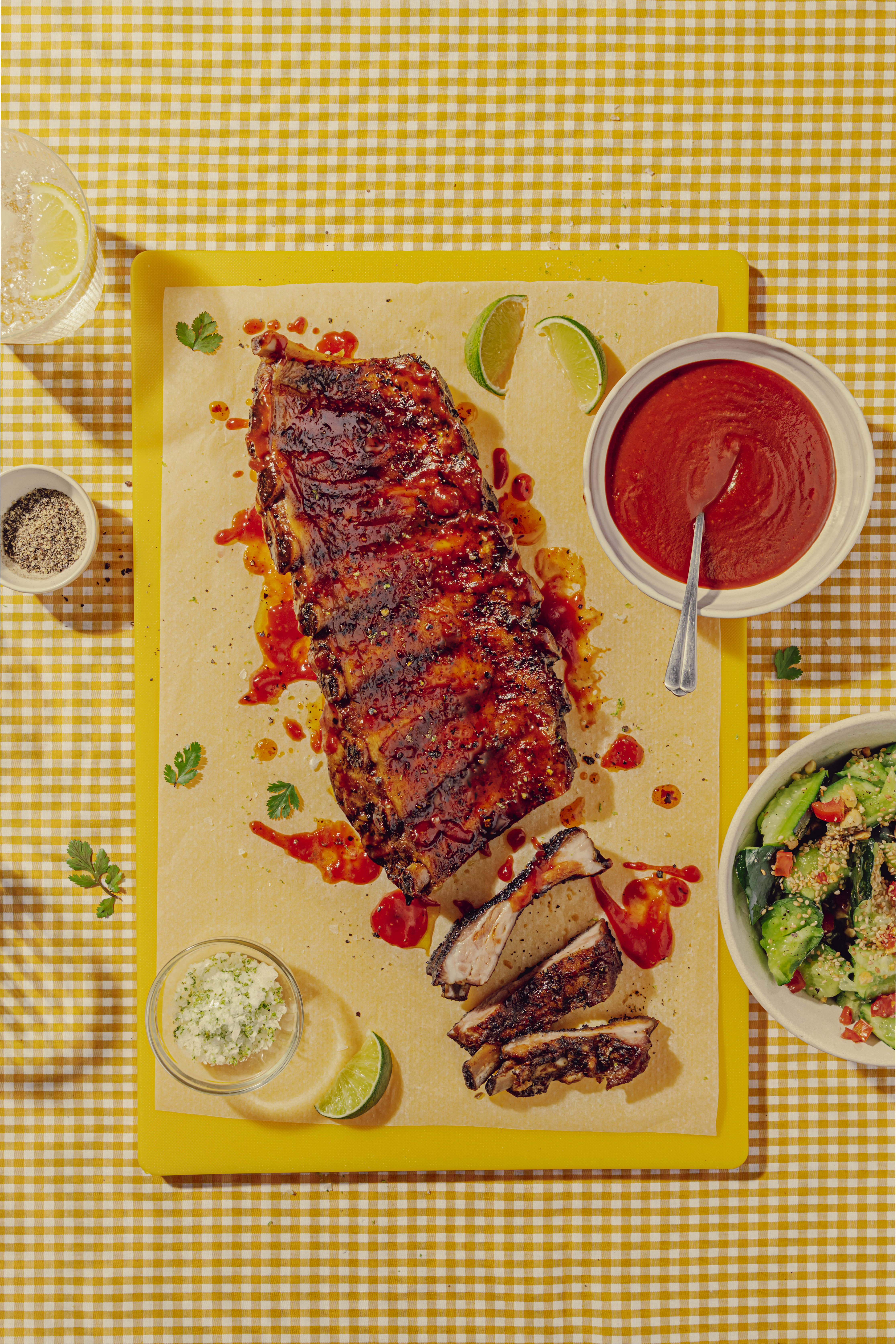 Costelles a la barbacoa amb llima