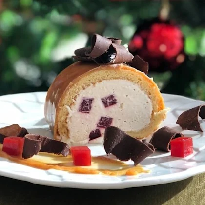 Pollastre de pagès al forn amb fruites i salsa de cava