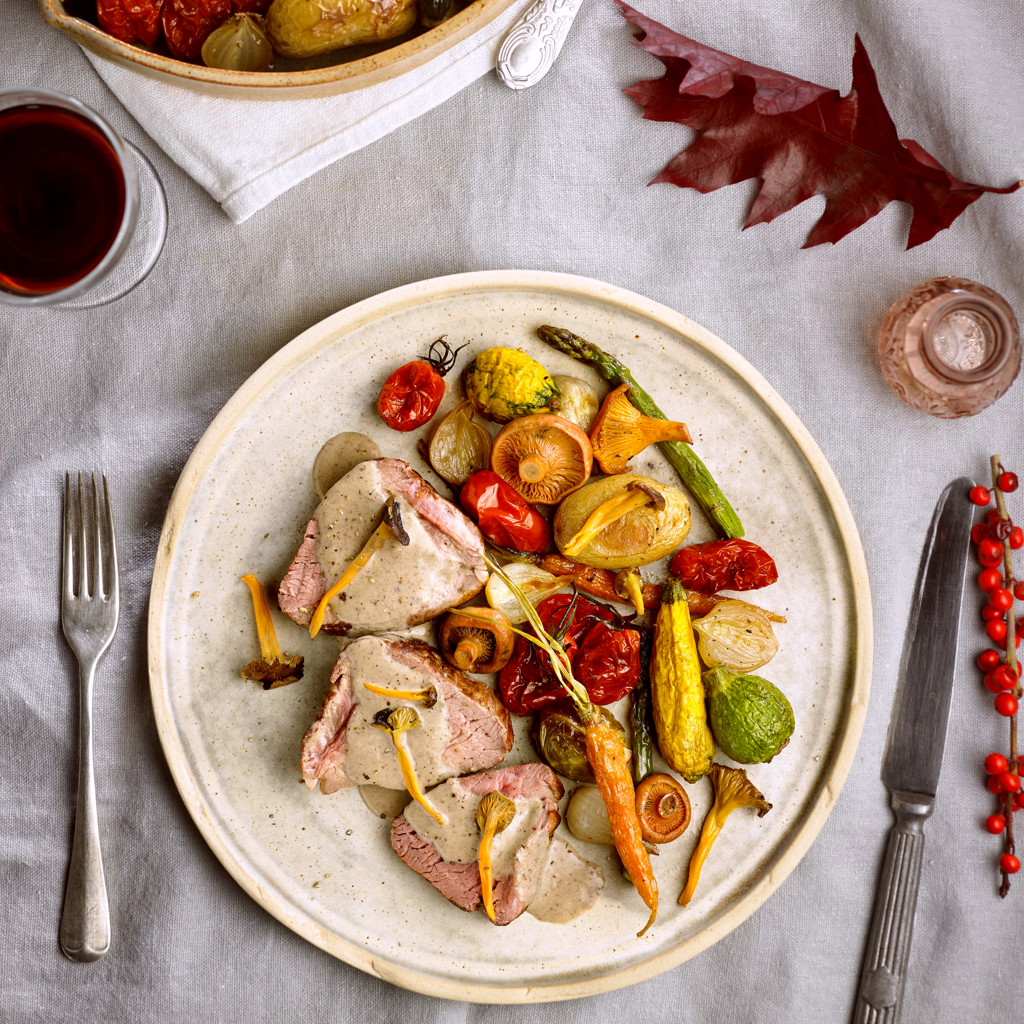 Filet de vedella amb salsa de bolets i verdures